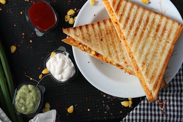 Maggi & Sandwiches